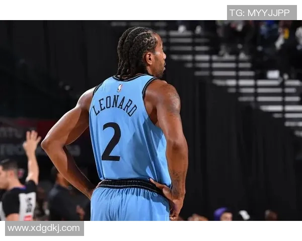 快船主场大胜灰熊，率先晋级西部半决赛